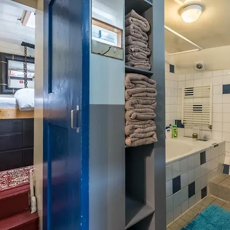 Panzió Houseboat Reussi Amszterdam