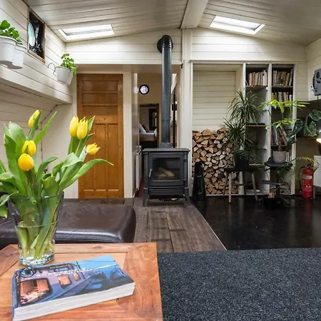 Bed & Breakfast Houseboat Reussi Amsterdam